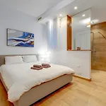 Luxury With Valletta And Harbour Views דירה סליאמה