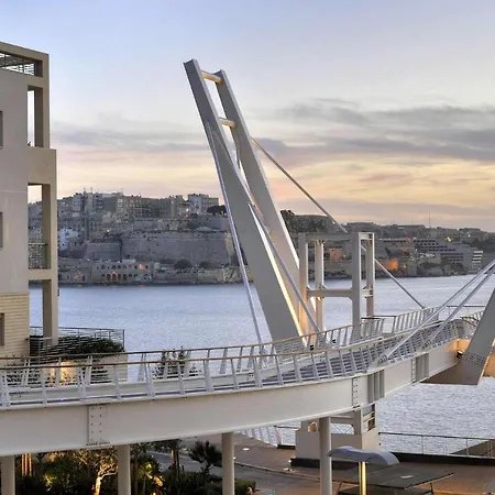 شقة Luxury With Valletta And Harbour Views *