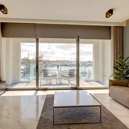 Luxury With Valletta And Harbour Views Apartman