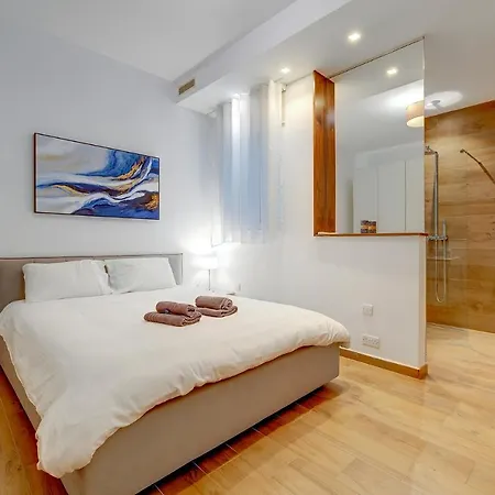 Luxury With Valletta And Harbour Views شقة سليمة