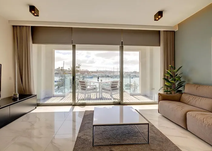 Luxury With Valletta And Harbour Views Appartamento