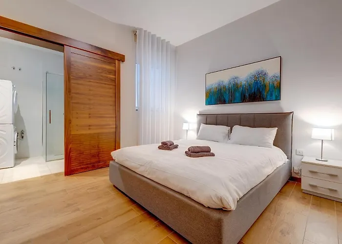 Luxury With Valletta And Harbour Views *