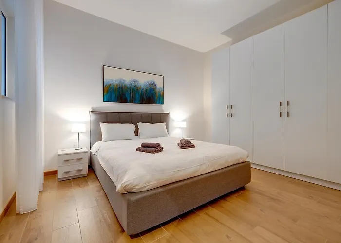Luxury With Valletta And Harbour Views * Sliema