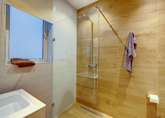 Luxury With Valletta And Harbour Views Appartamento Sliema