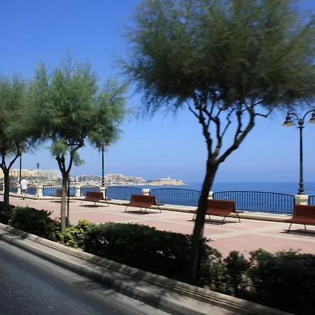 Luxury With Valletta And Harbour Views Apartment Sliema