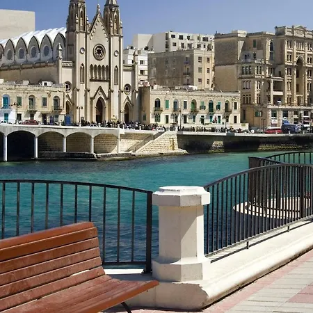 Luxury With Valletta And Harbour Views *