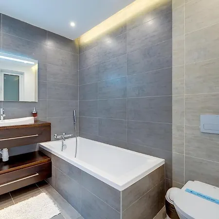 Luxury With Valletta And Harbour Views *